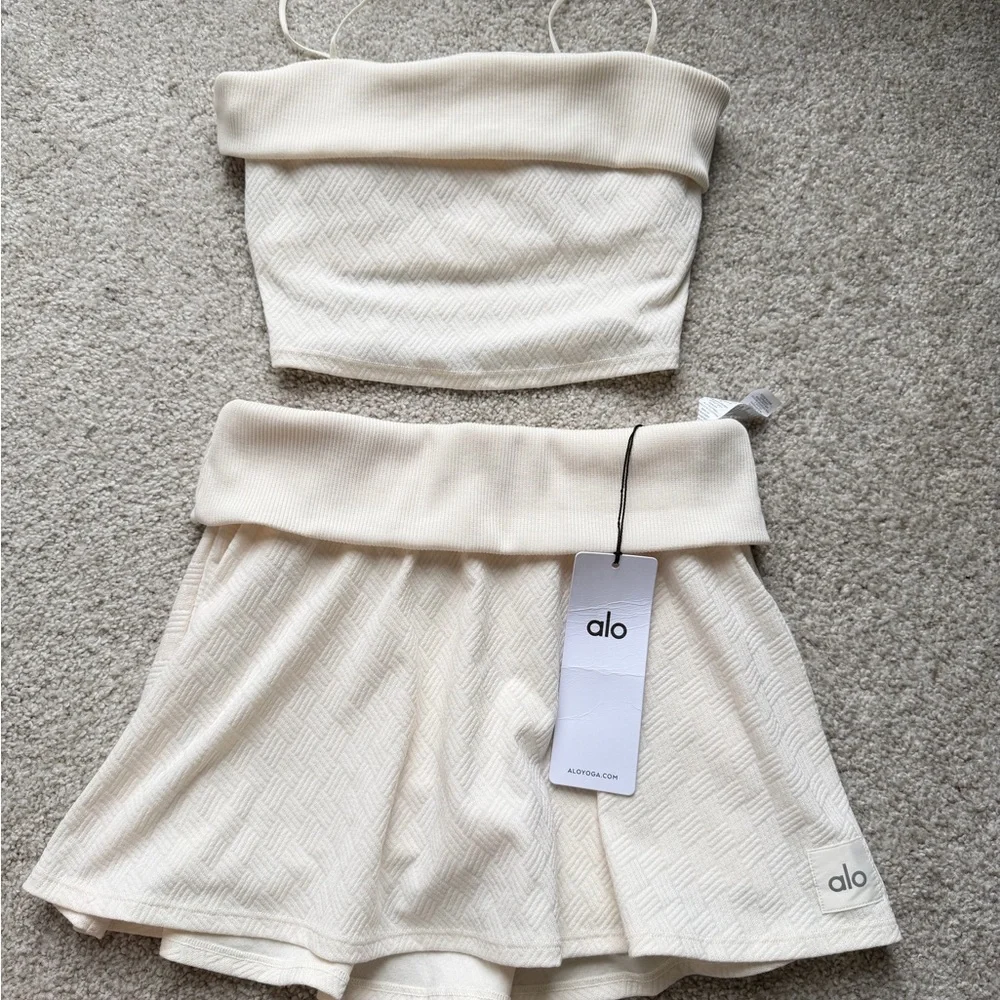 NWT Alo White Textured Crop Top and Mini Skirt Set Doubles Only Fold Over - Picture 4 of 7
